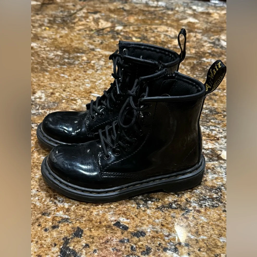 Dr. Martens classic kids